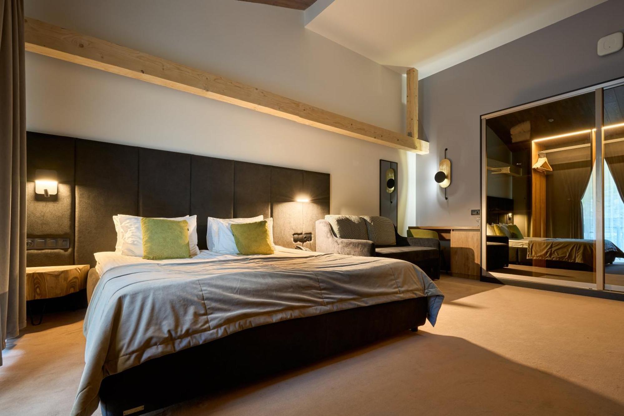 Twins Hotel & Spa Bukovel Eksteriør billede